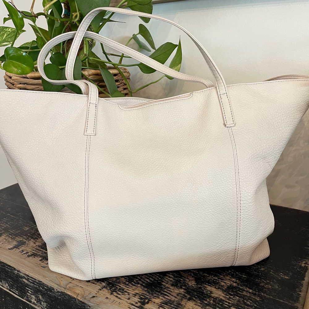HOBO Kingston Large Tote